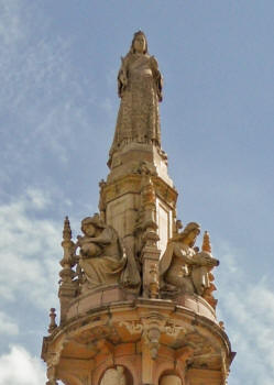 Queen Victoria And Maidens Doulton Fountain